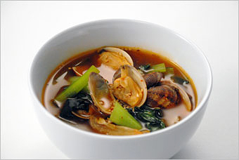 アサリと小松菜のチゲ風スープ